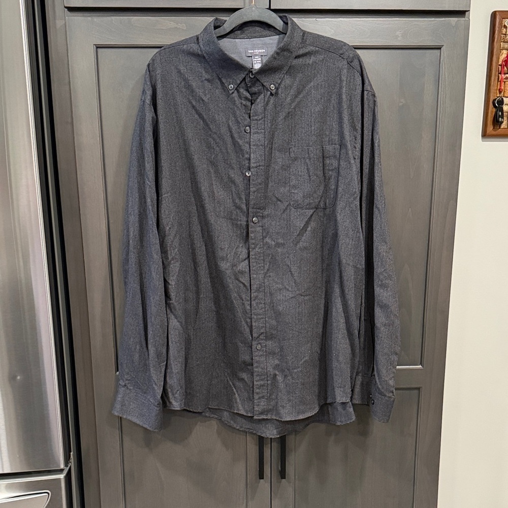Van Heusen Dark Gray Casual Button-Down Shirt